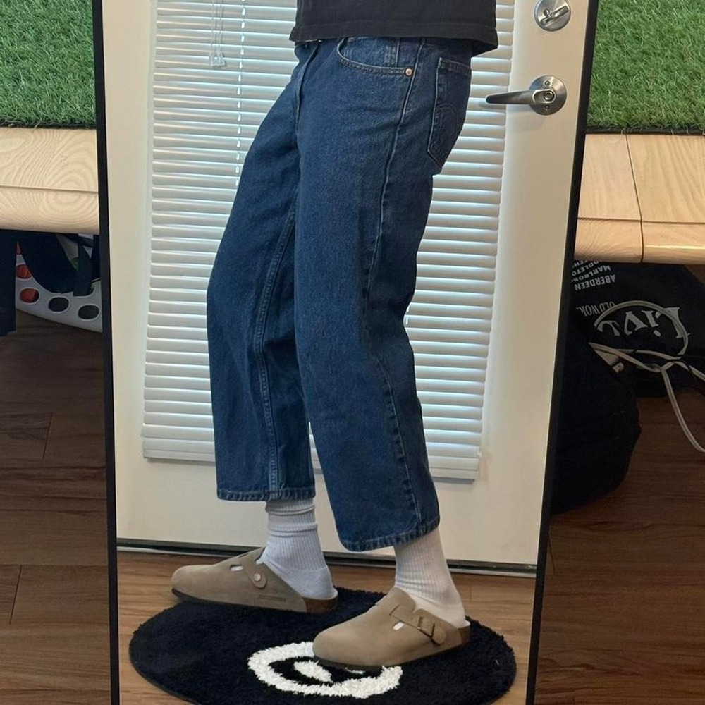 Y2K Levi's 550 blue jeans relaxed fit 30x26